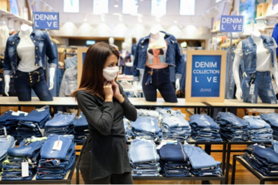 受新冠肺炎疫情影響,加拿大商店關(guān)門(mén),航空公司停飛